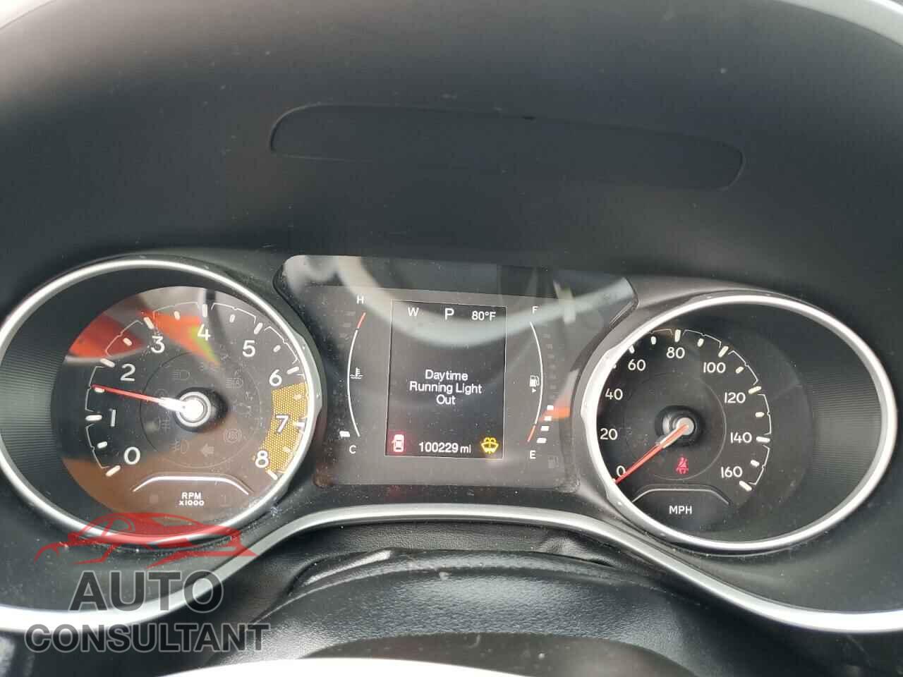 JEEP COMPASS 2018 - 3C4NJDBB7JT256777