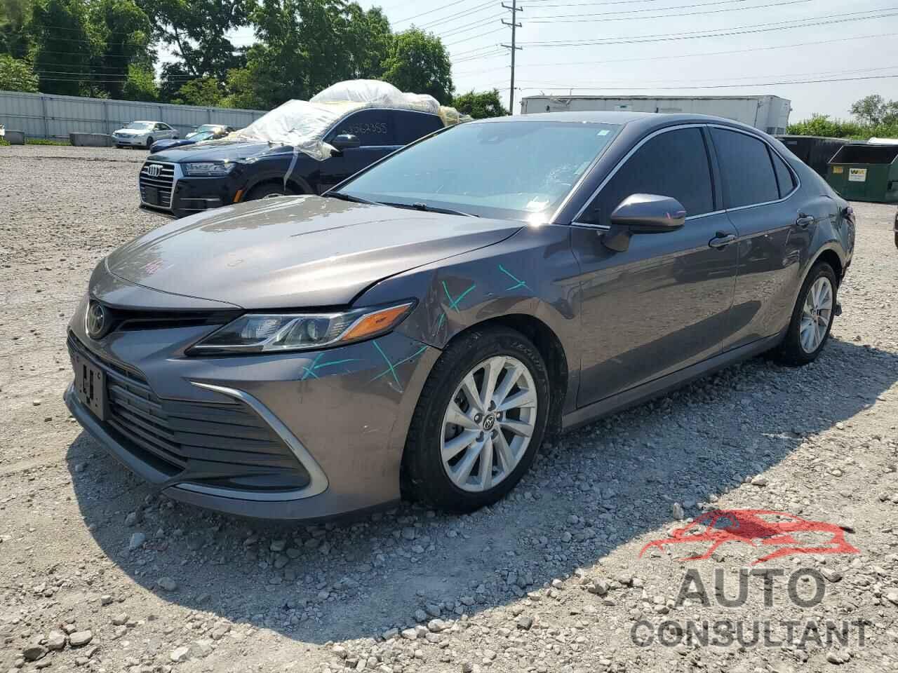 TOYOTA CAMRY 2022 - 4T1C11AK7NU689014