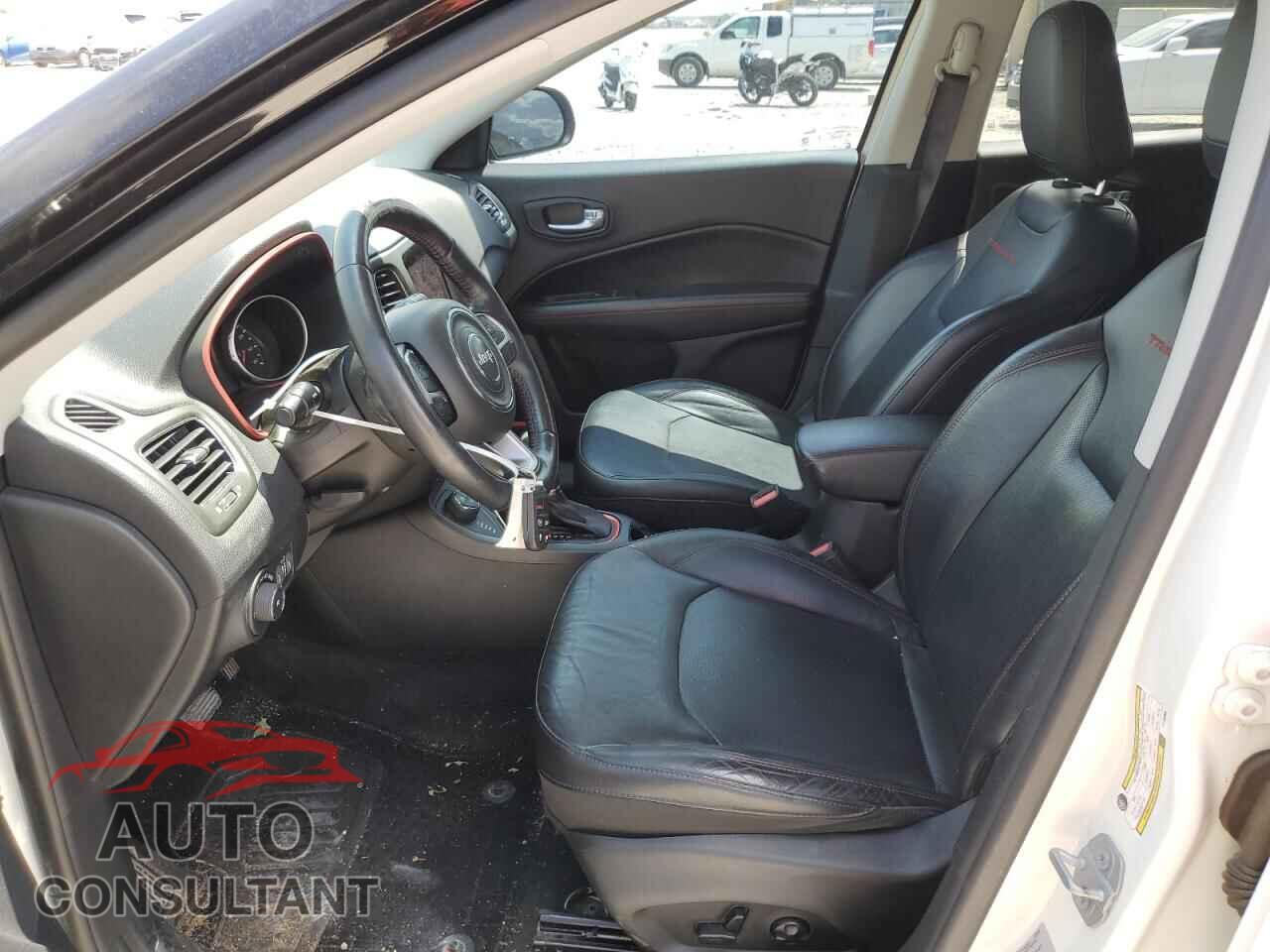 JEEP COMPASS 2018 - 3C4NJDDB1JT136096