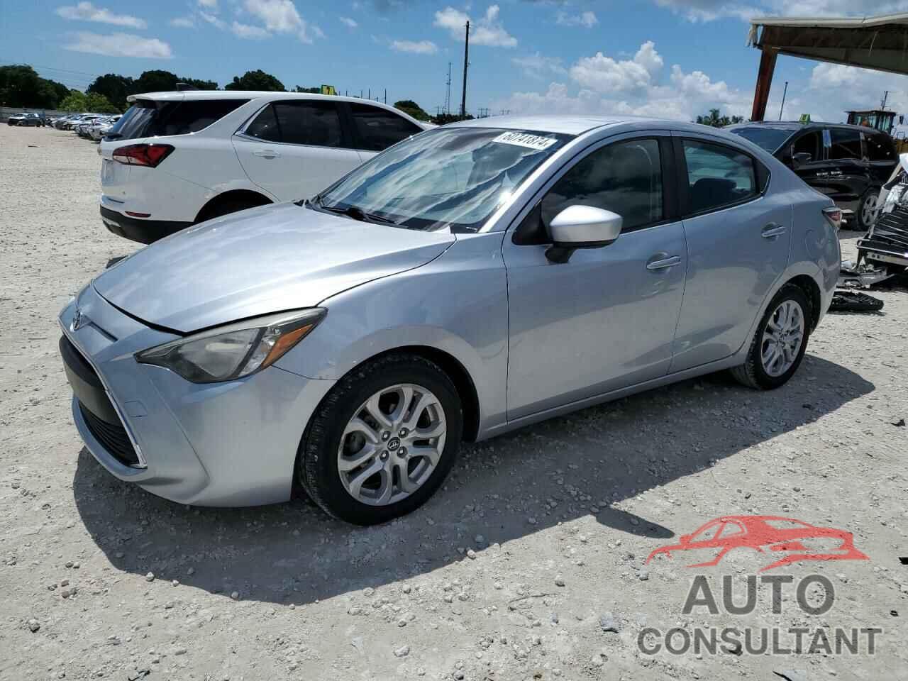 TOYOTA YARIS 2017 - 3MYDLBYV8HY166824