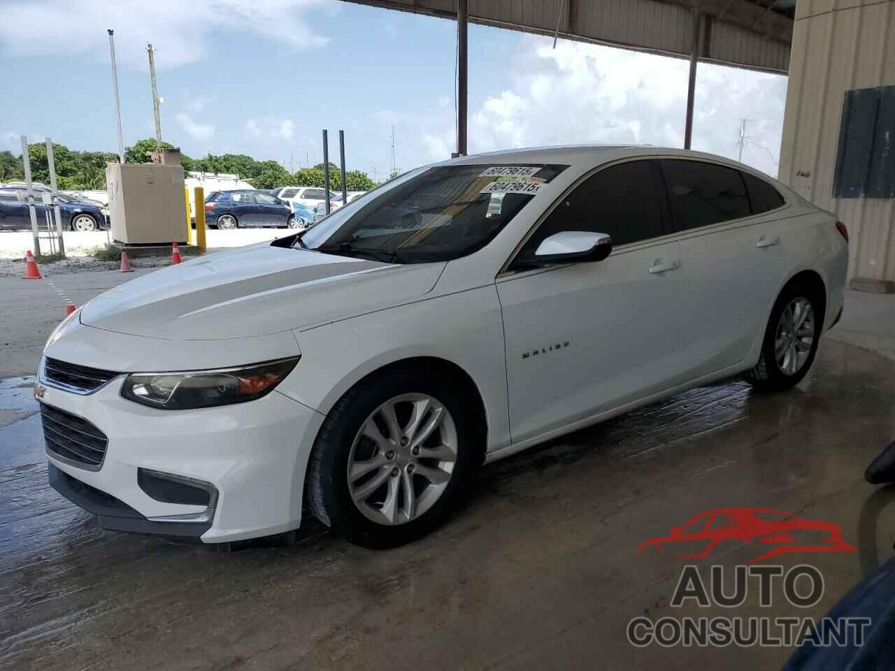 CHEVROLET MALIBU 2017 - 1G1ZE5ST7HF235767
