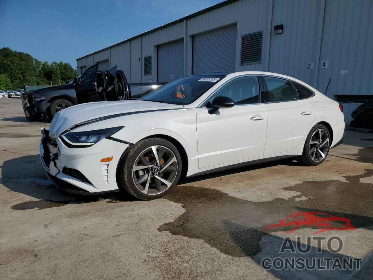 HYUNDAI SONATA 2023 - KMHL44J2XPA255313