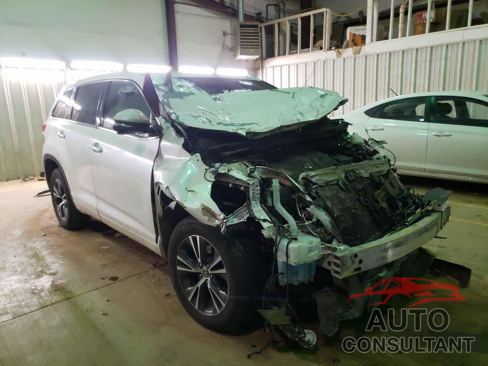TOYOTA HIGHLANDER 2017 - 5TDZZRFH9HS223421