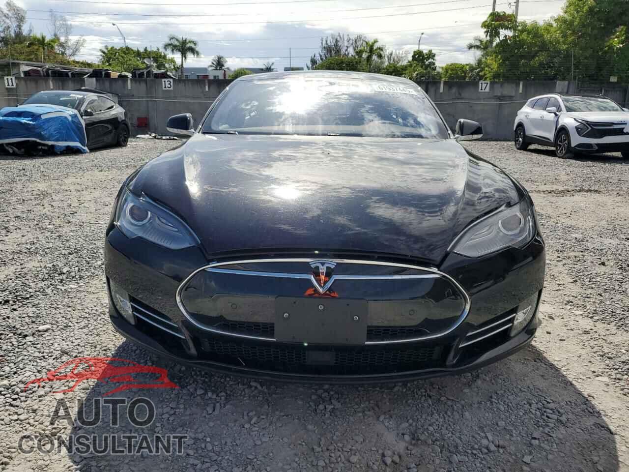TESLA MODEL S 2015 - 5YJSA1S2XFF091587