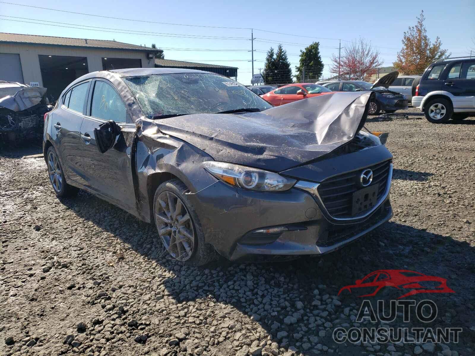 MAZDA 3 2018 - 3MZBN1L3XJM245342