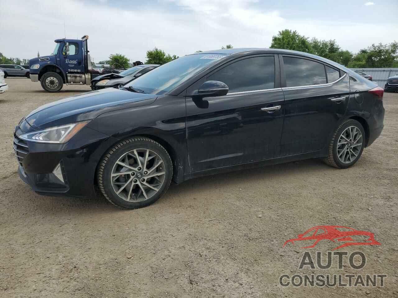 HYUNDAI ELANTRA 2020 - KMHD84LF9LU972044