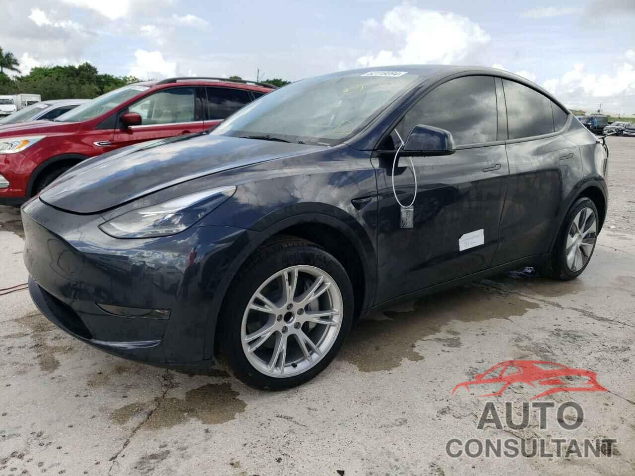 TESLA MODEL Y 2024 - 7SAYGDED9RF001909