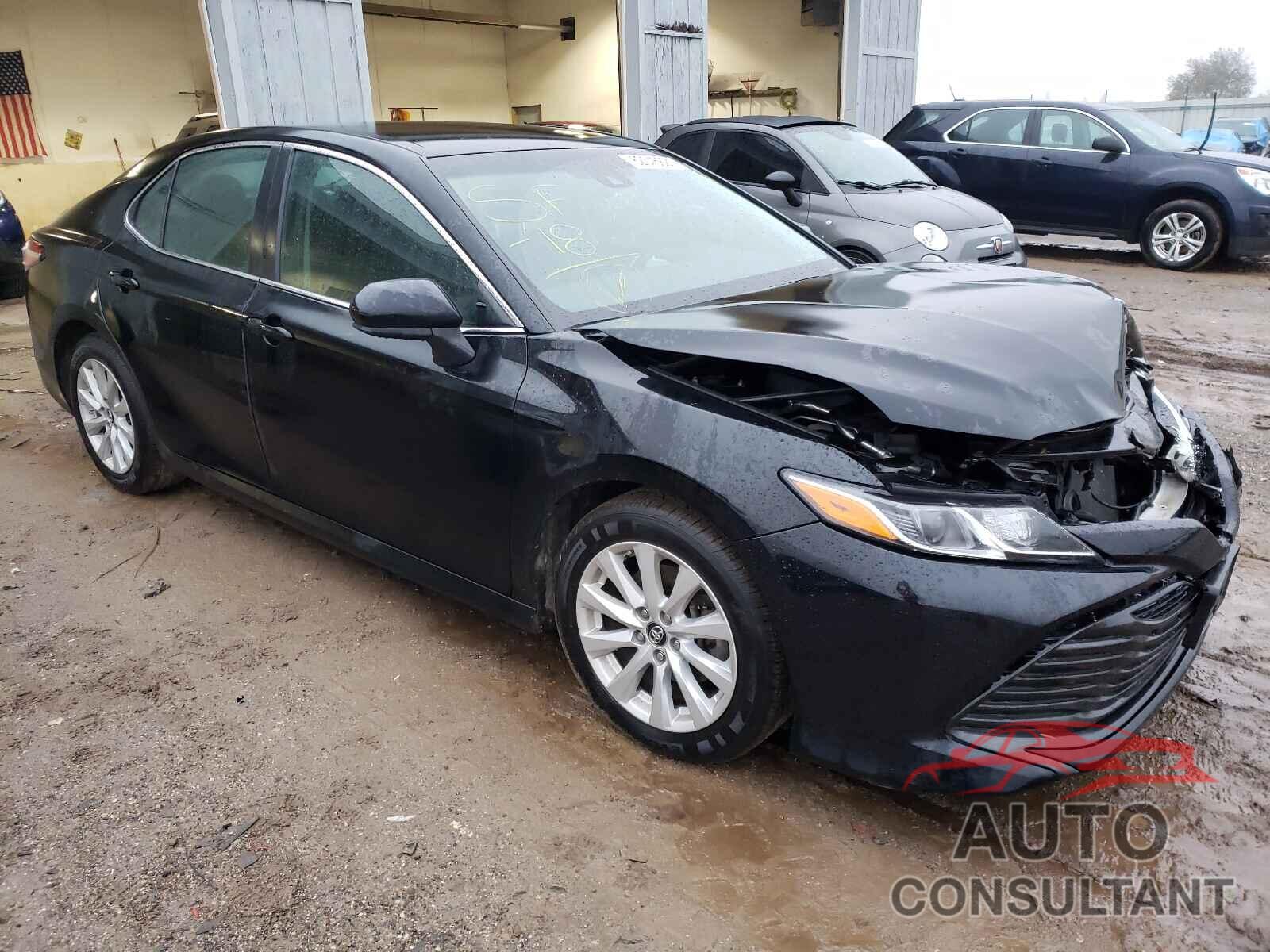 TOYOTA CAMRY 2018 - 4T1B11HK1JU597814