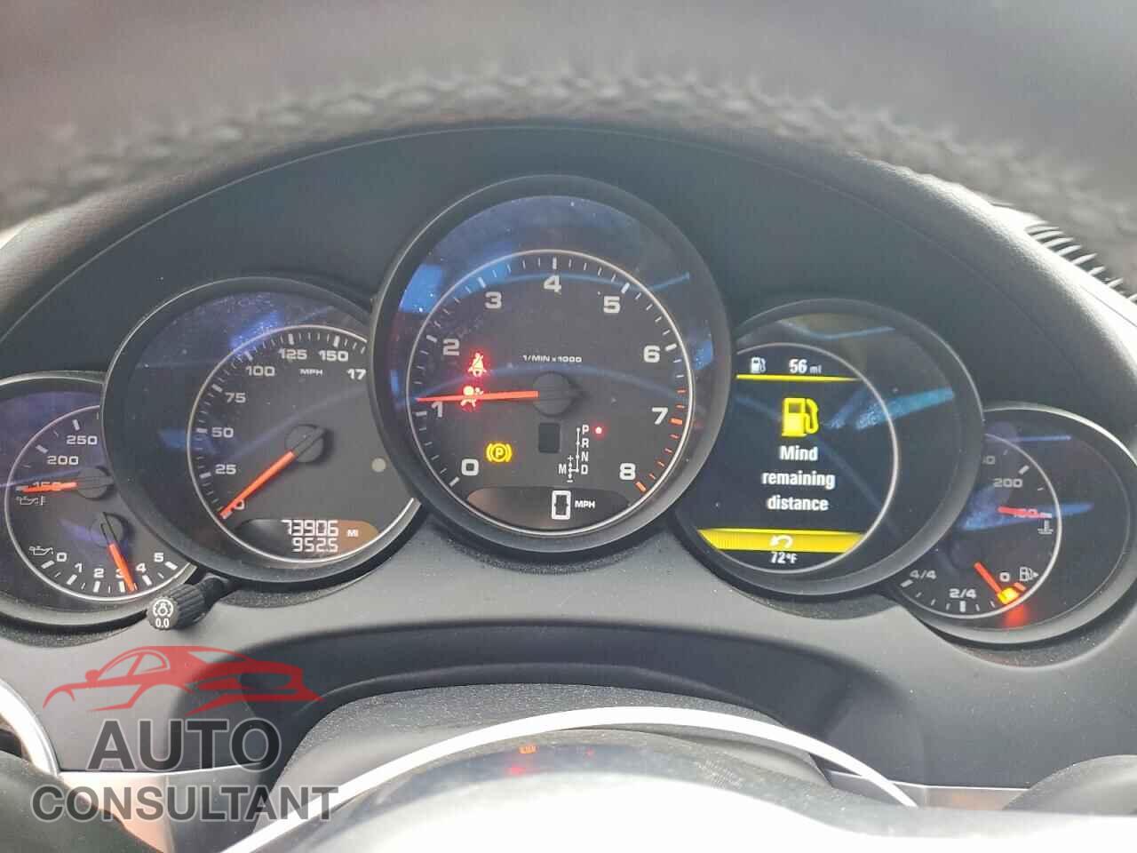PORSCHE CAYENNE 2018 - WP1AA2A25JKA05471