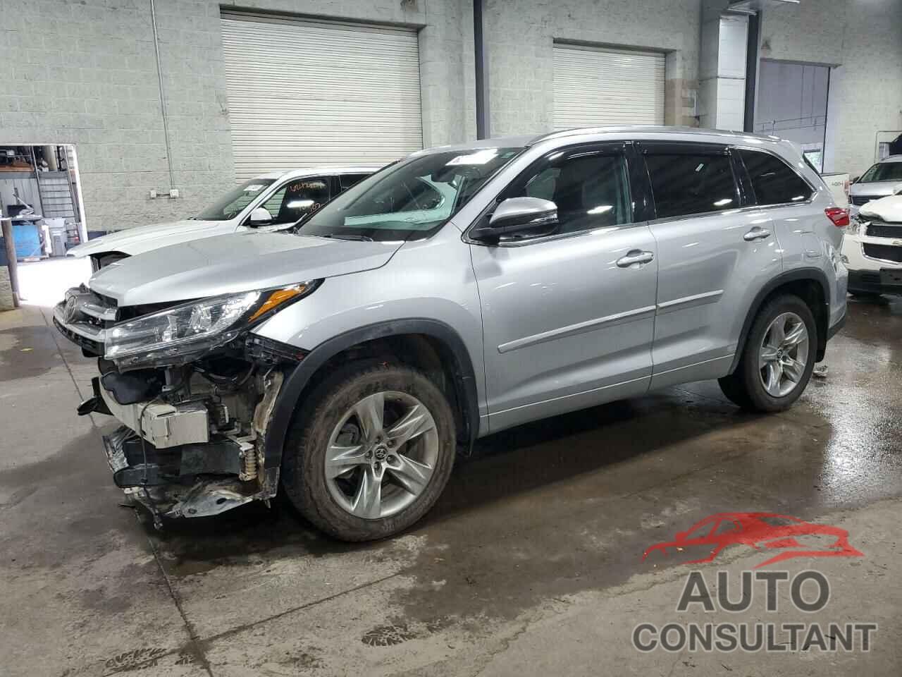 TOYOTA HIGHLANDER 2018 - 5TDDZRFH3JS907834