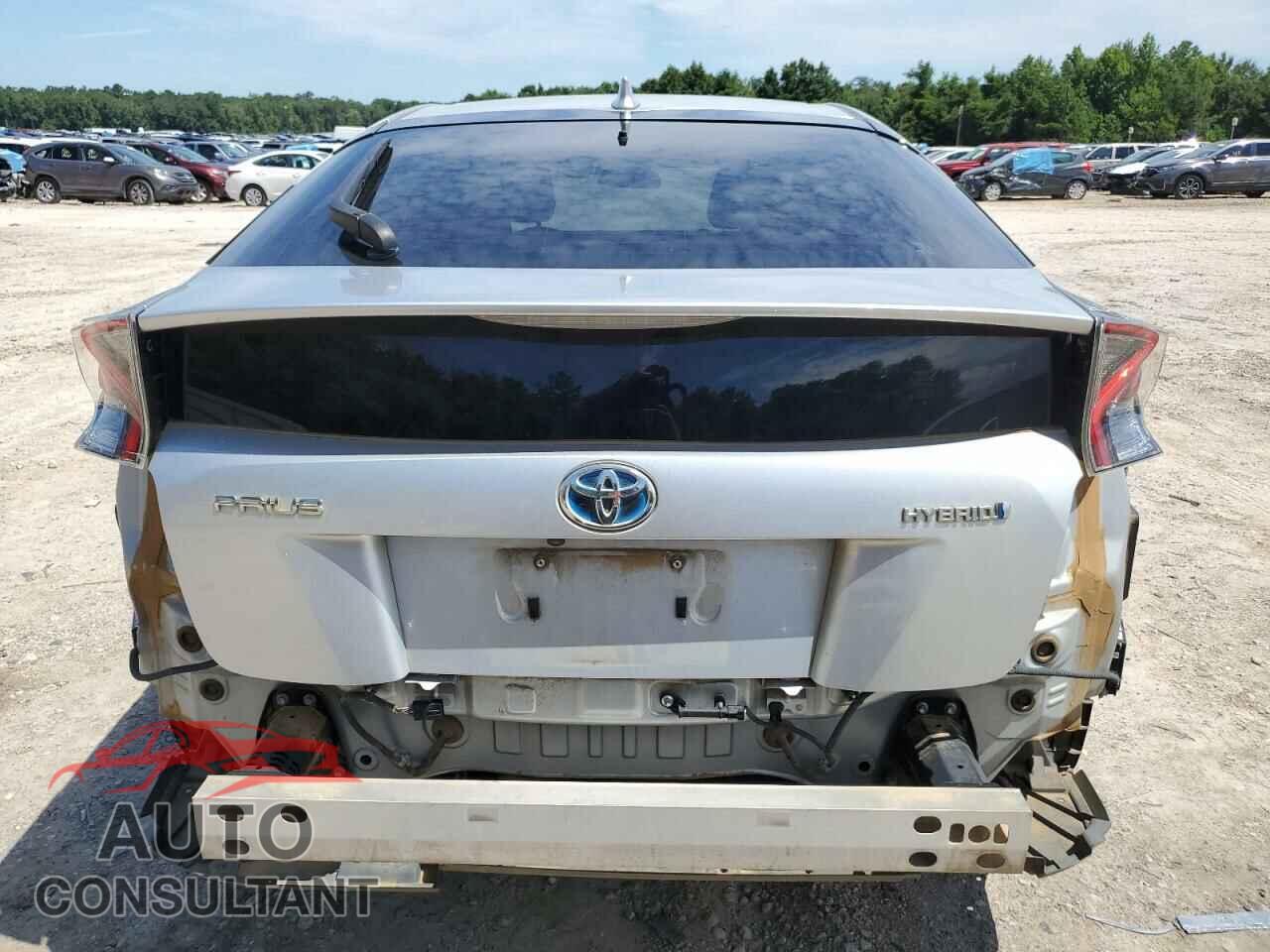 TOYOTA PRIUS 2018 - JTDKARFU4J3068015