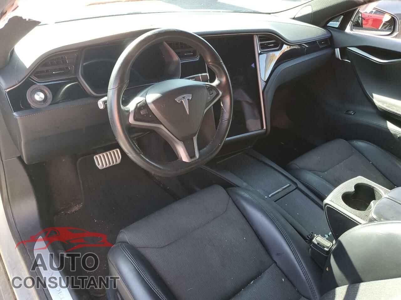TESLA MODEL S 2018 - 5YJSA1E26JF261397