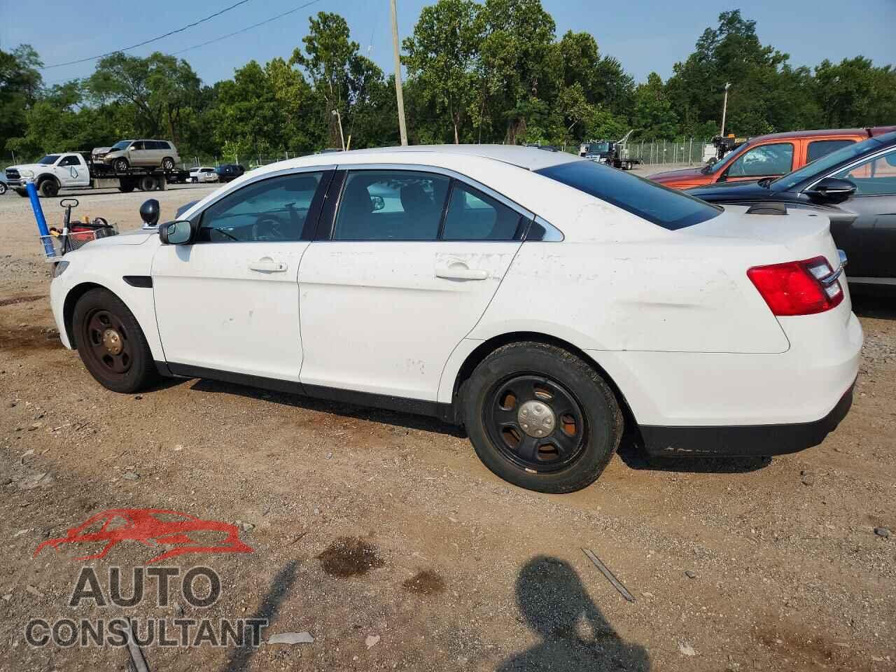 FORD TAURUS 2018 - 1FAHP2MK0JG128131
