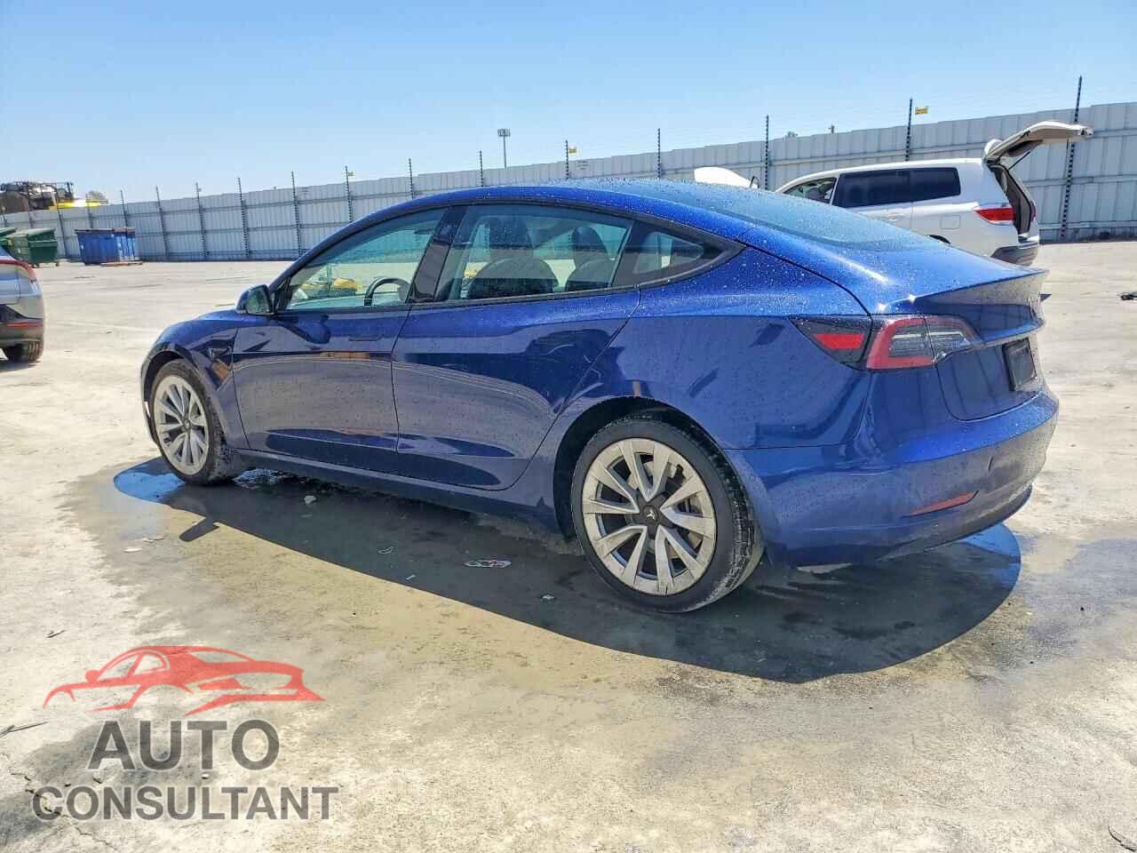 TESLA MODEL 3 2022 - 5YJ3E1EA6NF369895