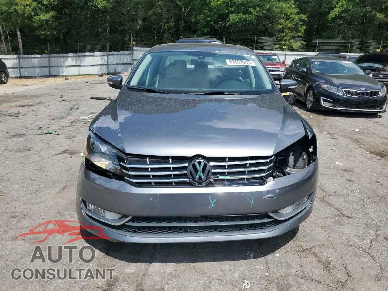 VOLKSWAGEN PASSAT 2013 - 1VWCN7A3XDC036084
