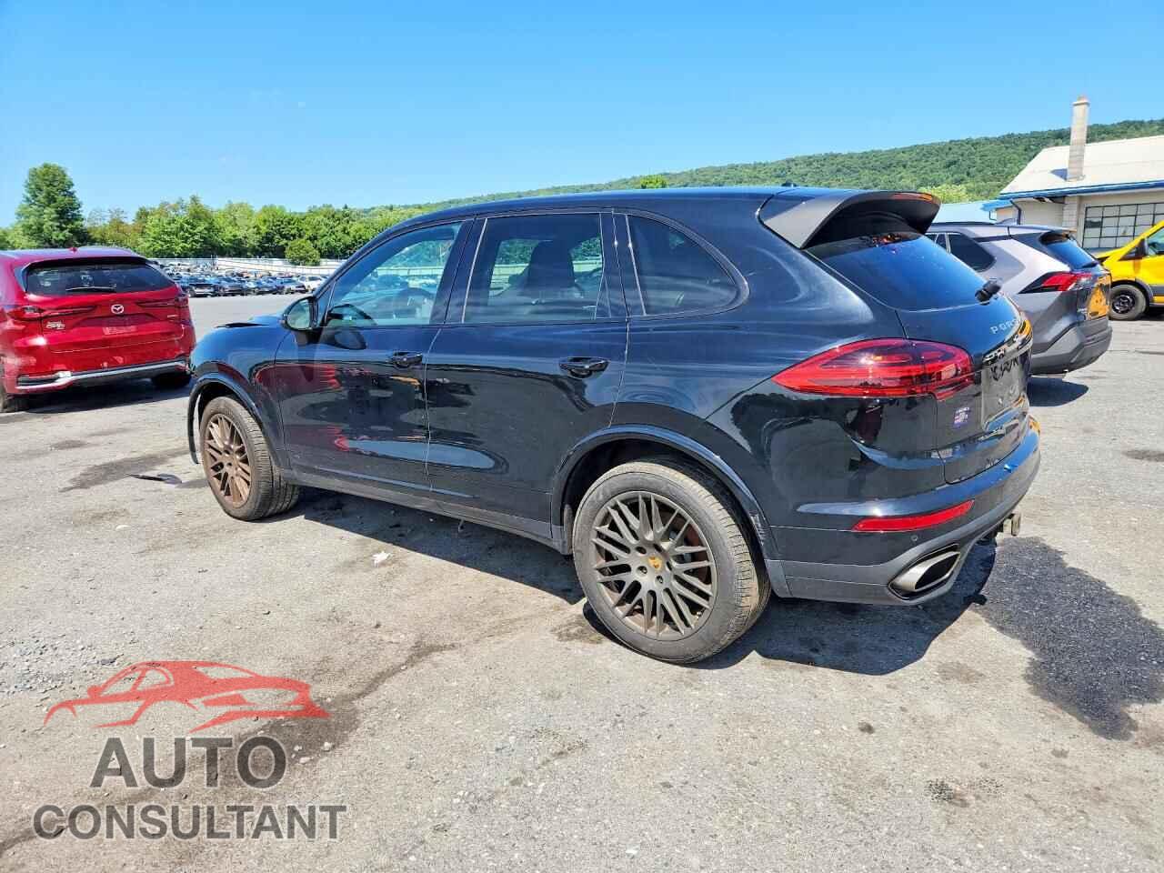 PORSCHE CAYENNE 2018 - WP1AA2A21JKA06701