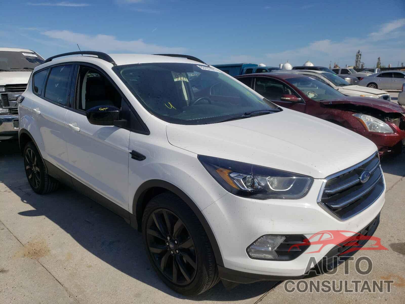 FORD ESCAPE 2018 - 1FMCU0GD9JUD47245