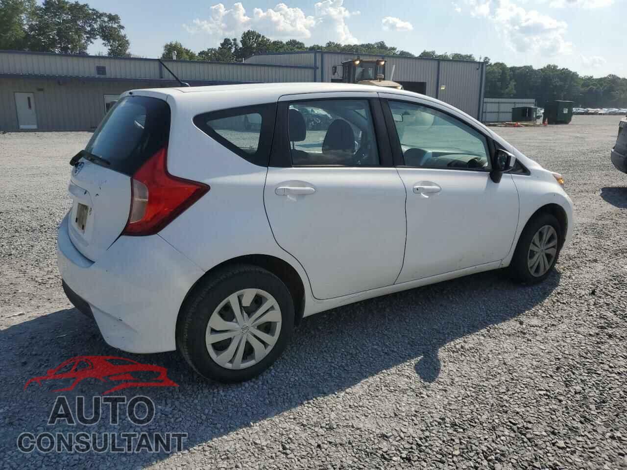 NISSAN VERSA 2017 - 3N1CE2CP3HL355572