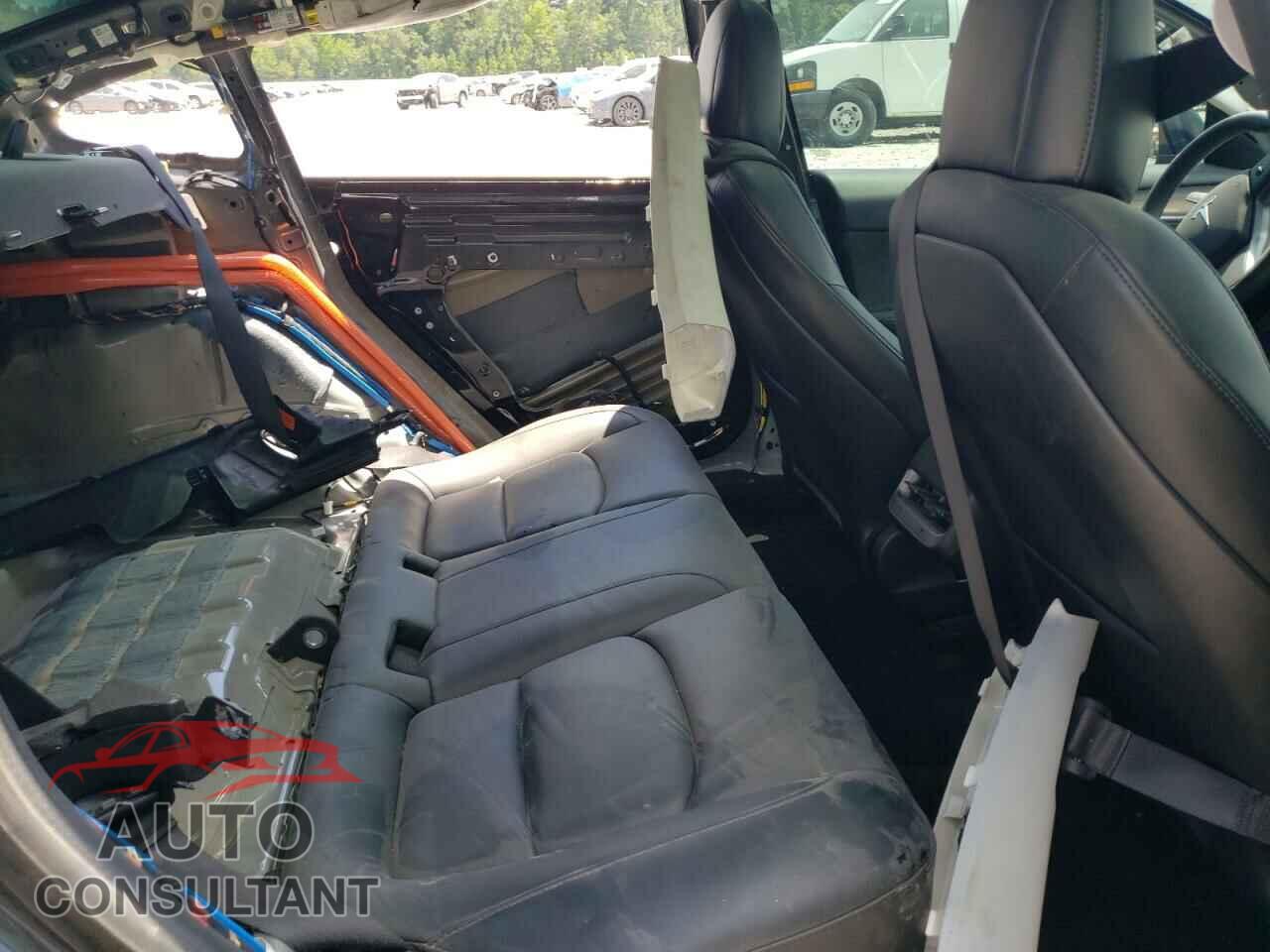 TESLA MODEL 3 2022 - 5YJ3E1EA8NF106887