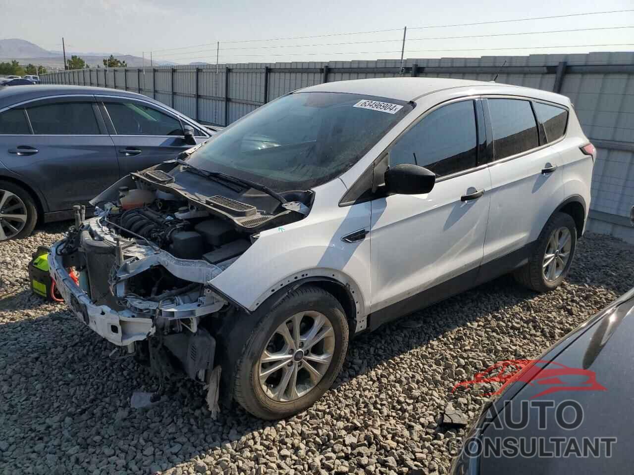 FORD ESCAPE 2017 - 1FMCU0F79HUC80328