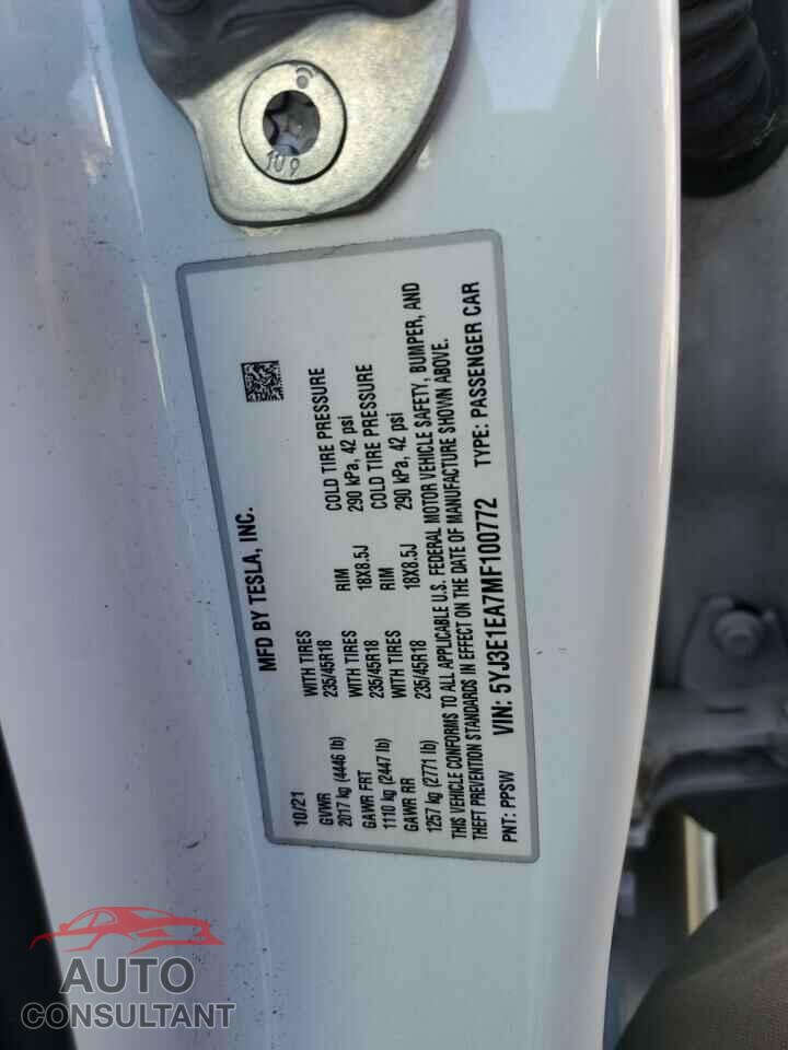 TESLA MODEL 3 2021 - 5YJ3E1EA7MF100772