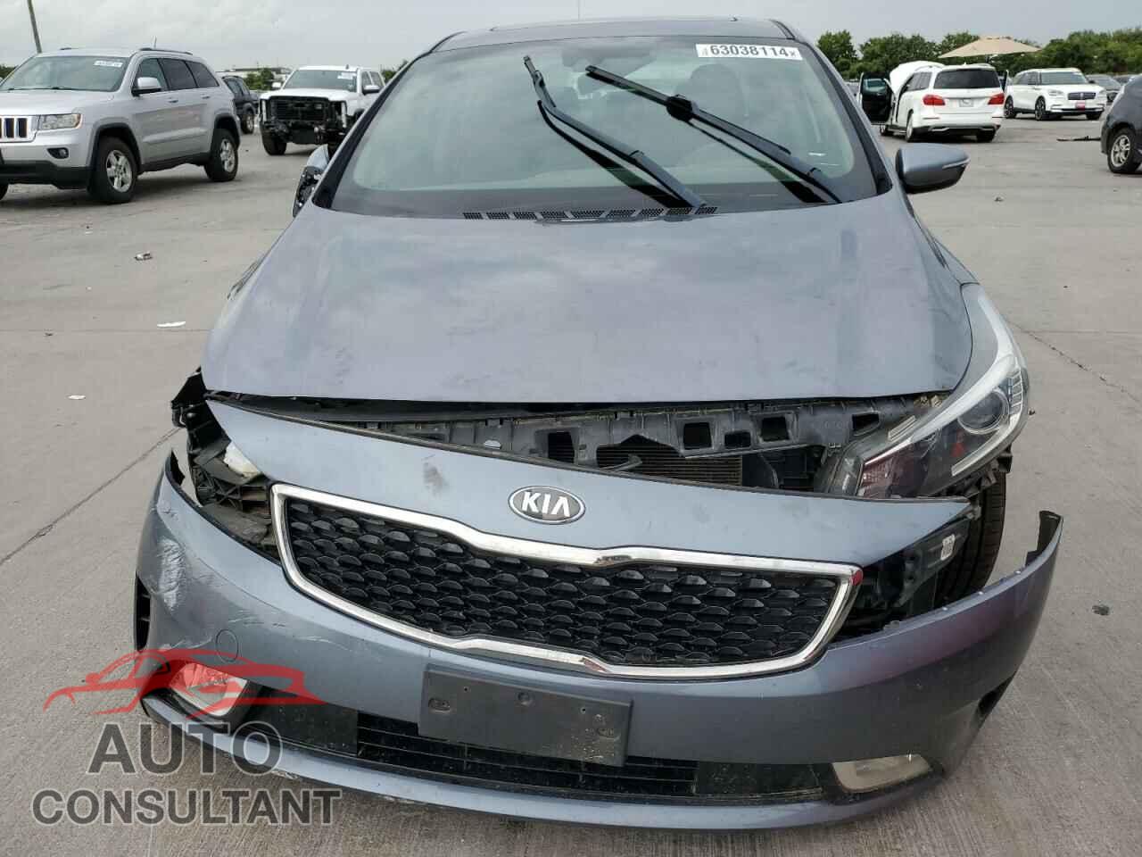 KIA FORTE 2018 - 3KPFL4A77JE201701