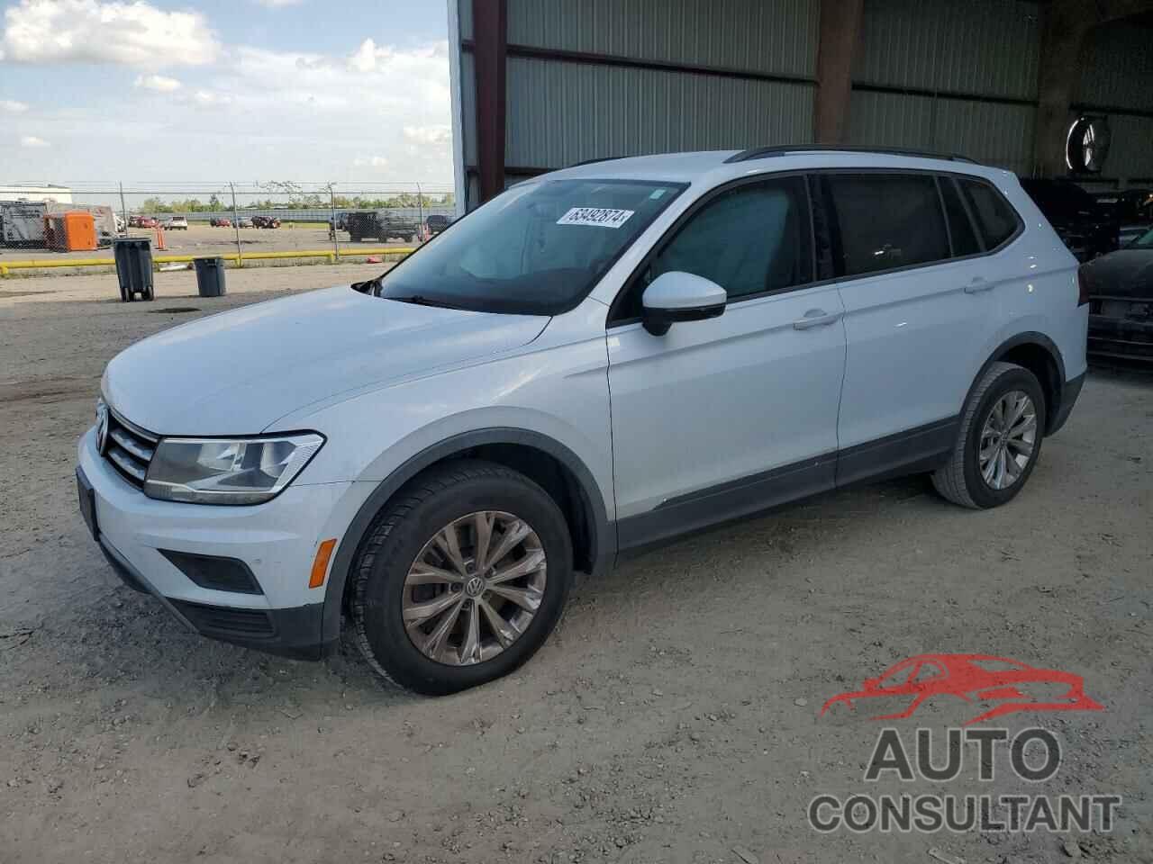 VOLKSWAGEN TIGUAN 2018 - 3VV1B7AX0JM071671