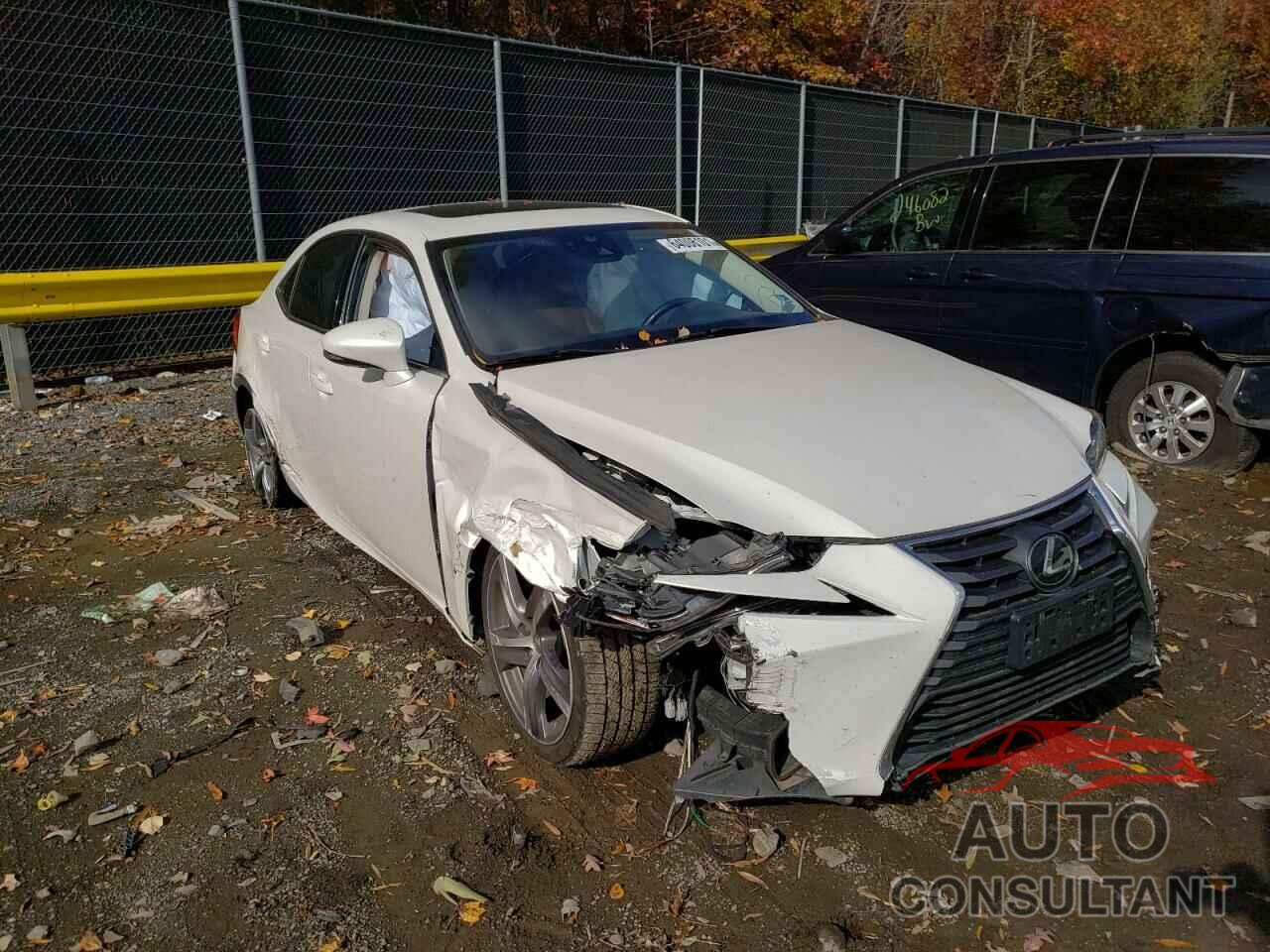 LEXUS IS 2018 - JTHC81D20J5027466