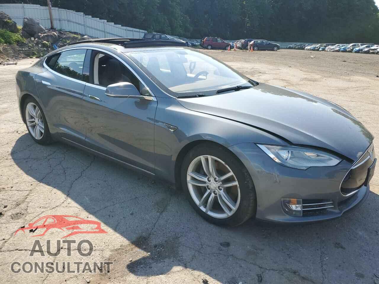 TESLA MODEL S 2013 - 5YJSA1CN5DFP08769