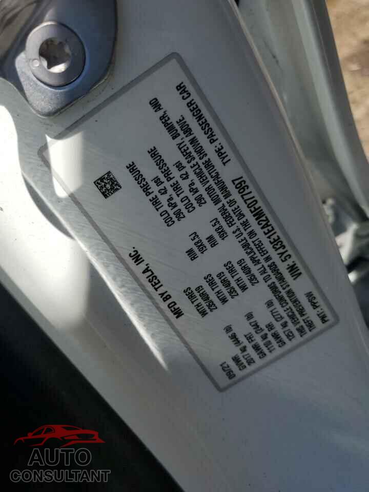 TESLA MODEL 3 2021 - 5YJ3E1EA2MF077997