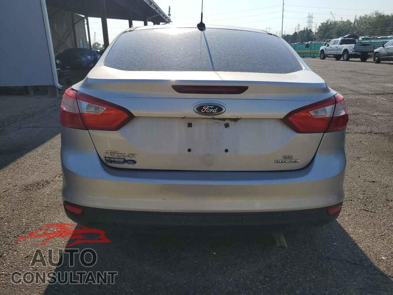 FORD FOCUS 2014 - 1FADP3F22EL209467