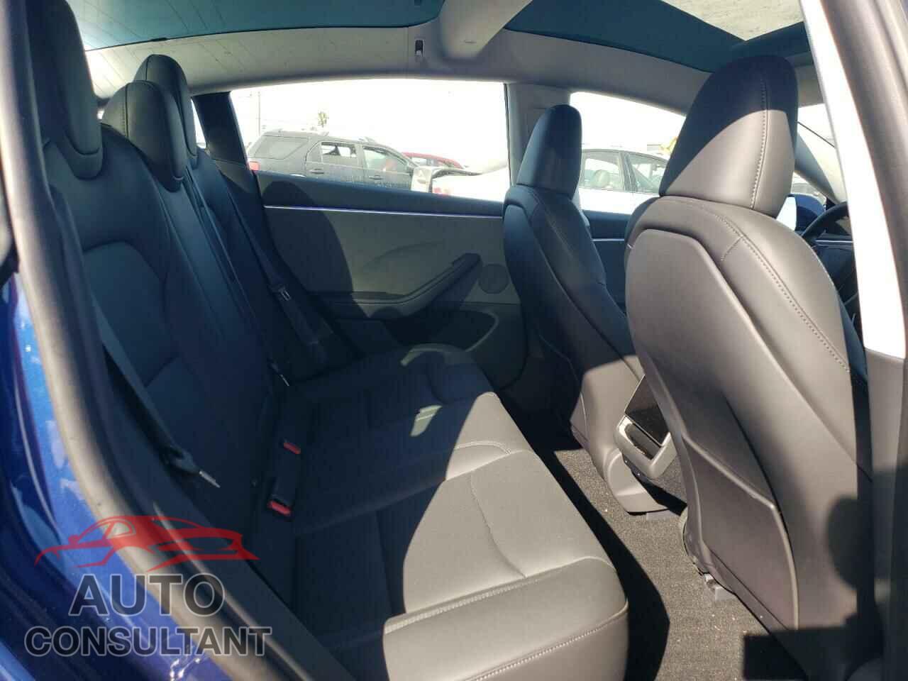 TESLA MODEL 3 2024 - 5YJ3E1EA1RF725742