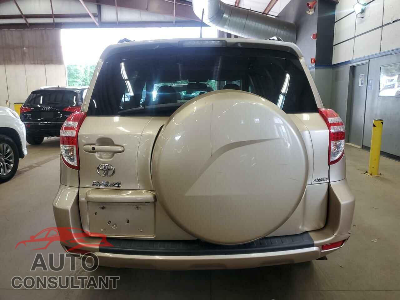 TOYOTA RAV4 2011 - 2T3DF4DV8BW089652