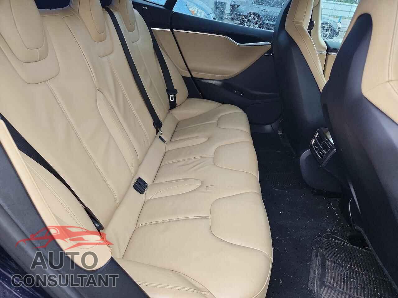 TESLA MODEL S 2013 - 5YJSA1AG4DFP08699