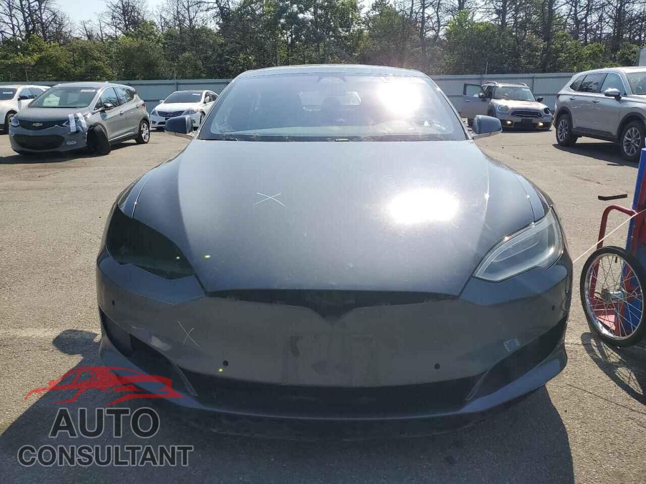TESLA MODEL S 2017 - 5YJSA1E20HF185170