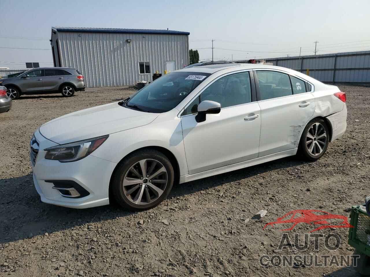 SUBARU LEGACY 2018 - 4S3BNAN67J3044414