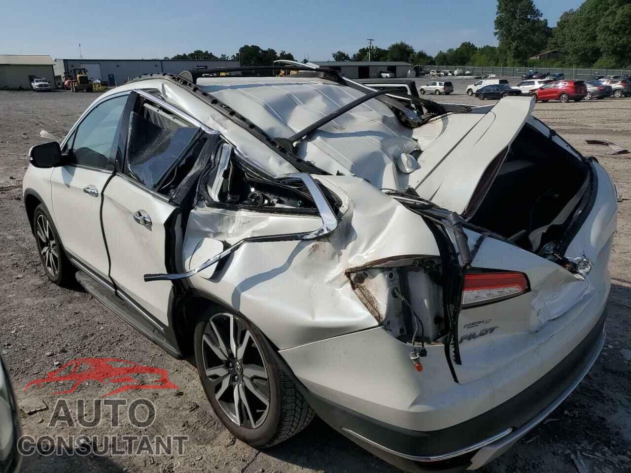 HONDA PILOT 2019 - 5FNYF5H60KB011561