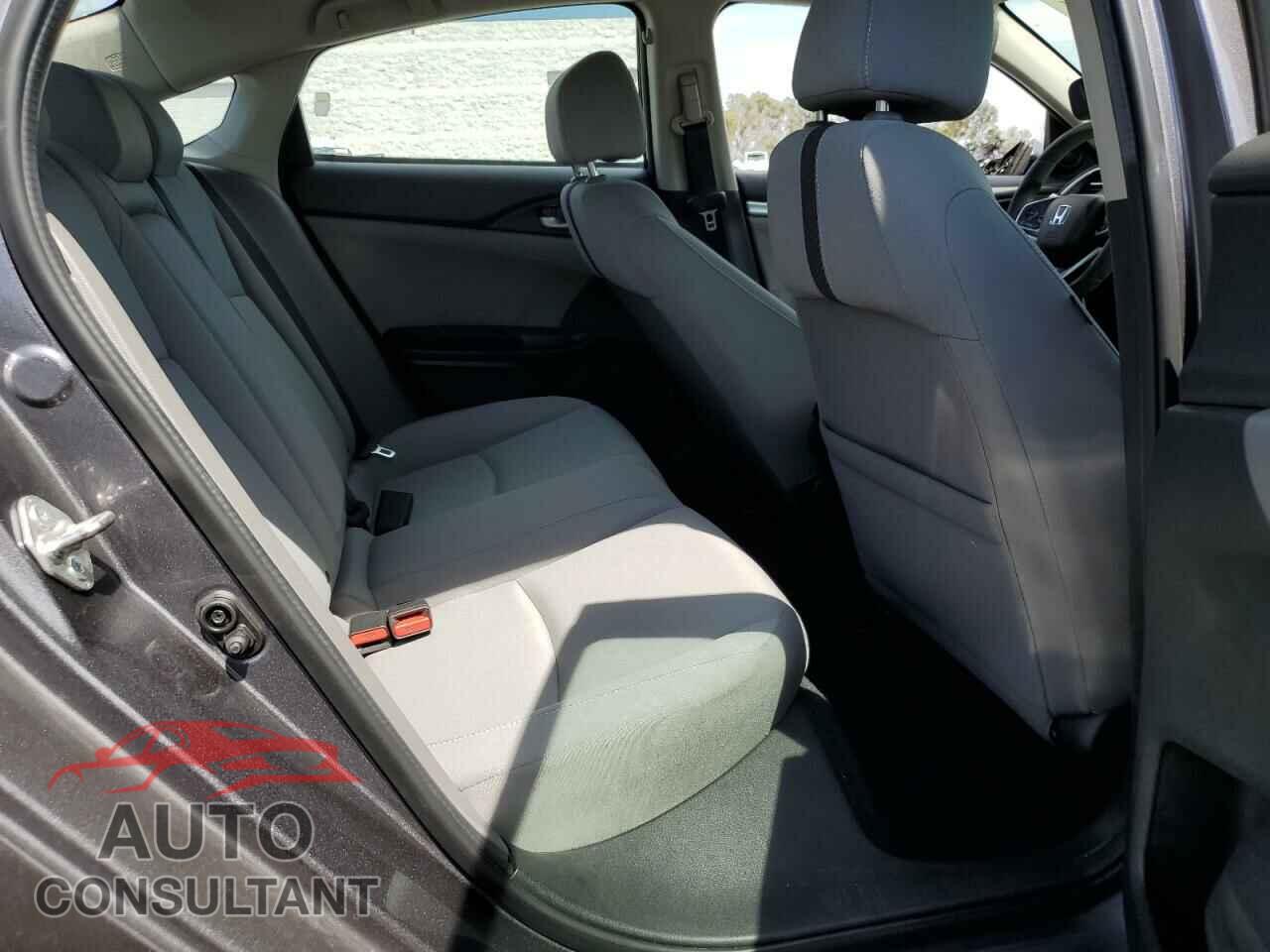 HONDA CIVIC 2018 - 2HGFC2F76JH528755
