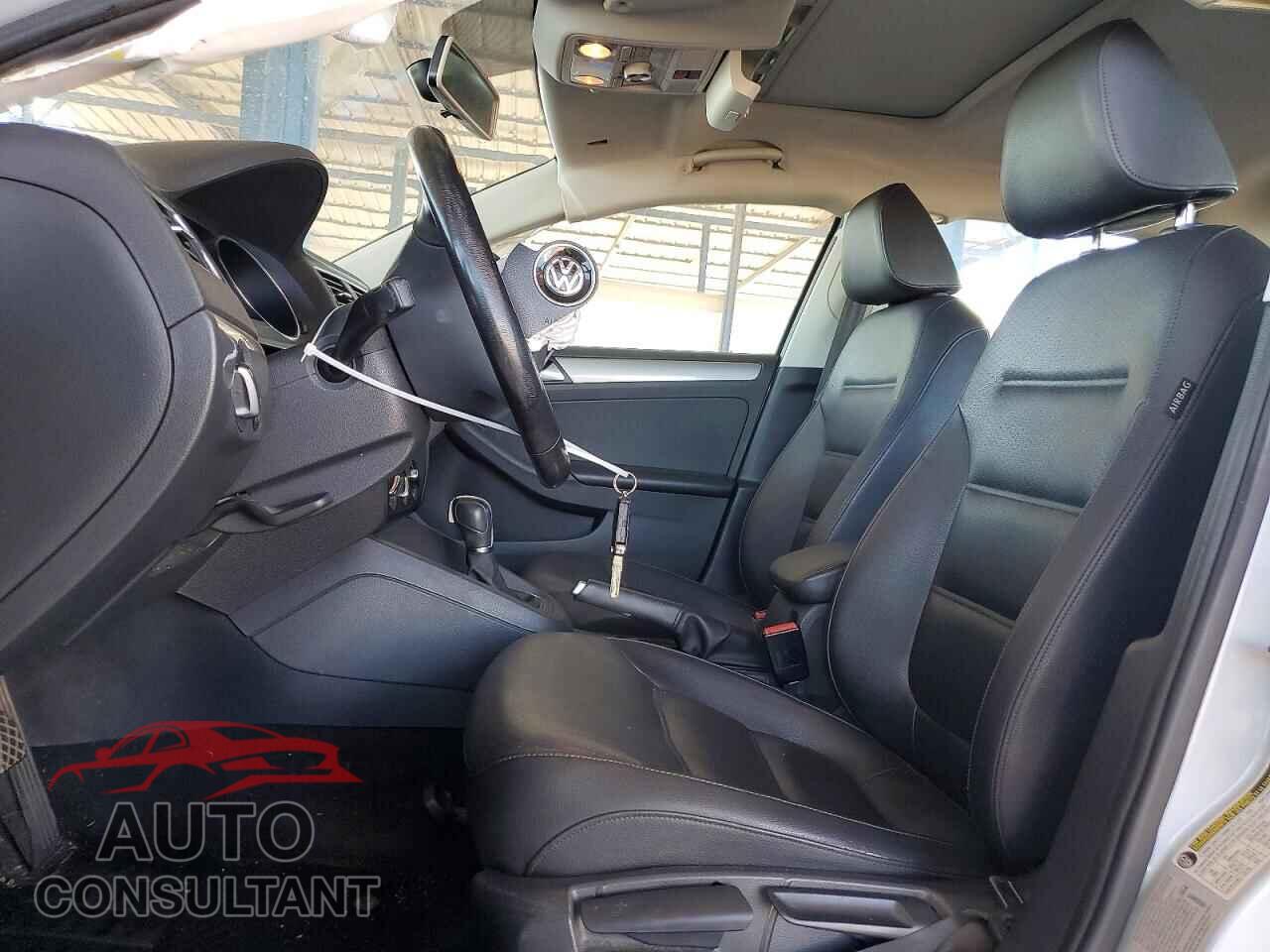VOLKSWAGEN JETTA 2017 - 3VWDB7AJ3HM351907