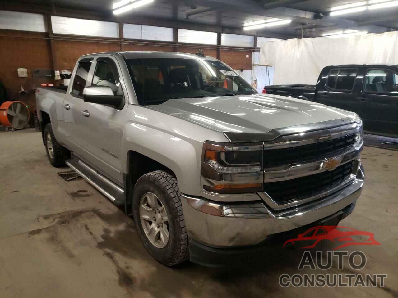 CHEVROLET SILVERADO 2018 - 1GCVKREC6JZ137979