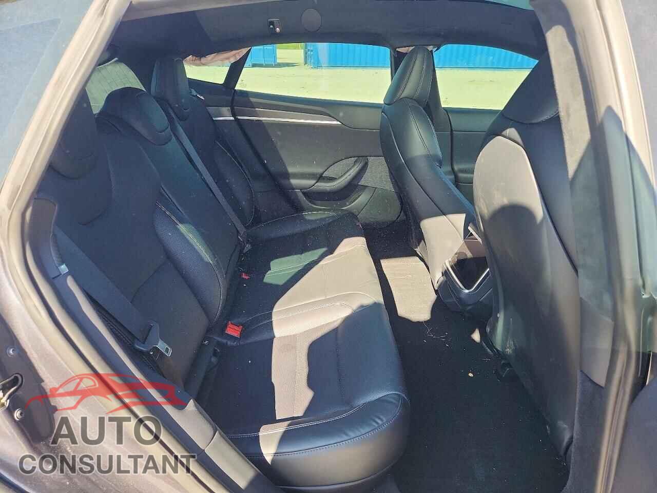 TESLA MODEL S 2023 - 5YJSA1E65PF513040