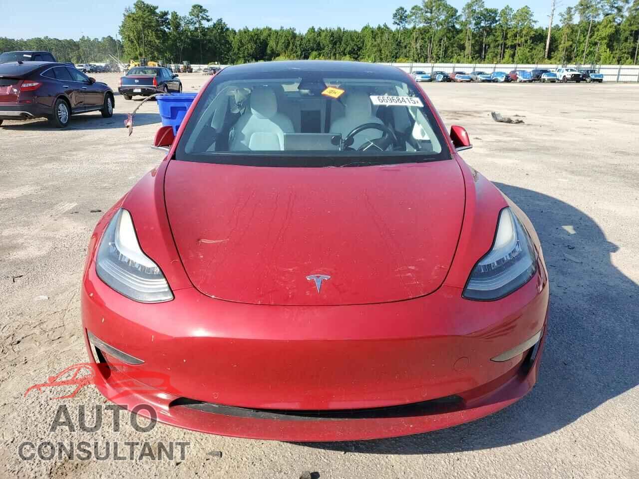 TESLA MODEL 3 2018 - 5YJ3E1EB0JF135285
