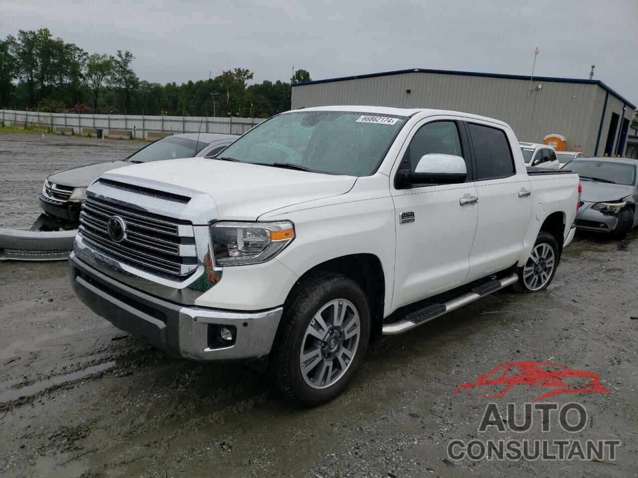 TOYOTA TUNDRA 2018 - 5TFAY5F11JX756620