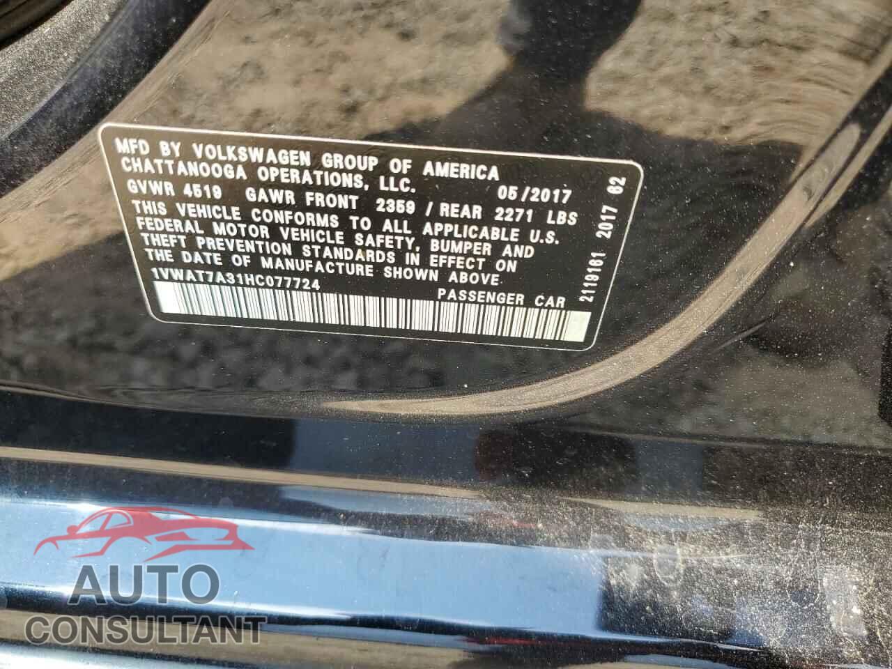 VOLKSWAGEN PASSAT 2017 - 1VWAT7A31HC077724