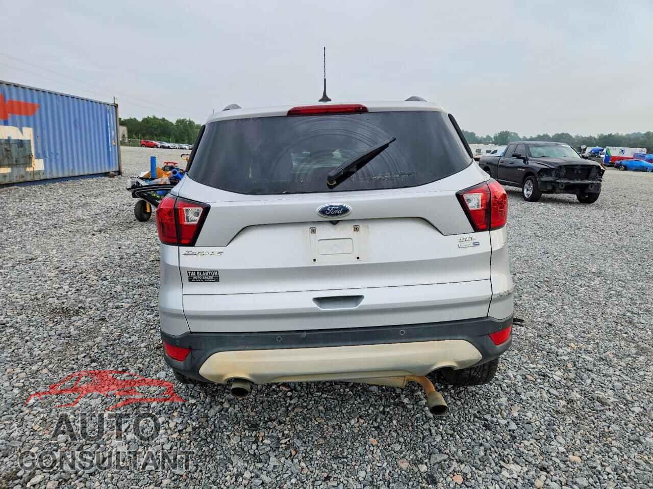 FORD ESCAPE 2019 - 1FMCU9HD2KUB82367