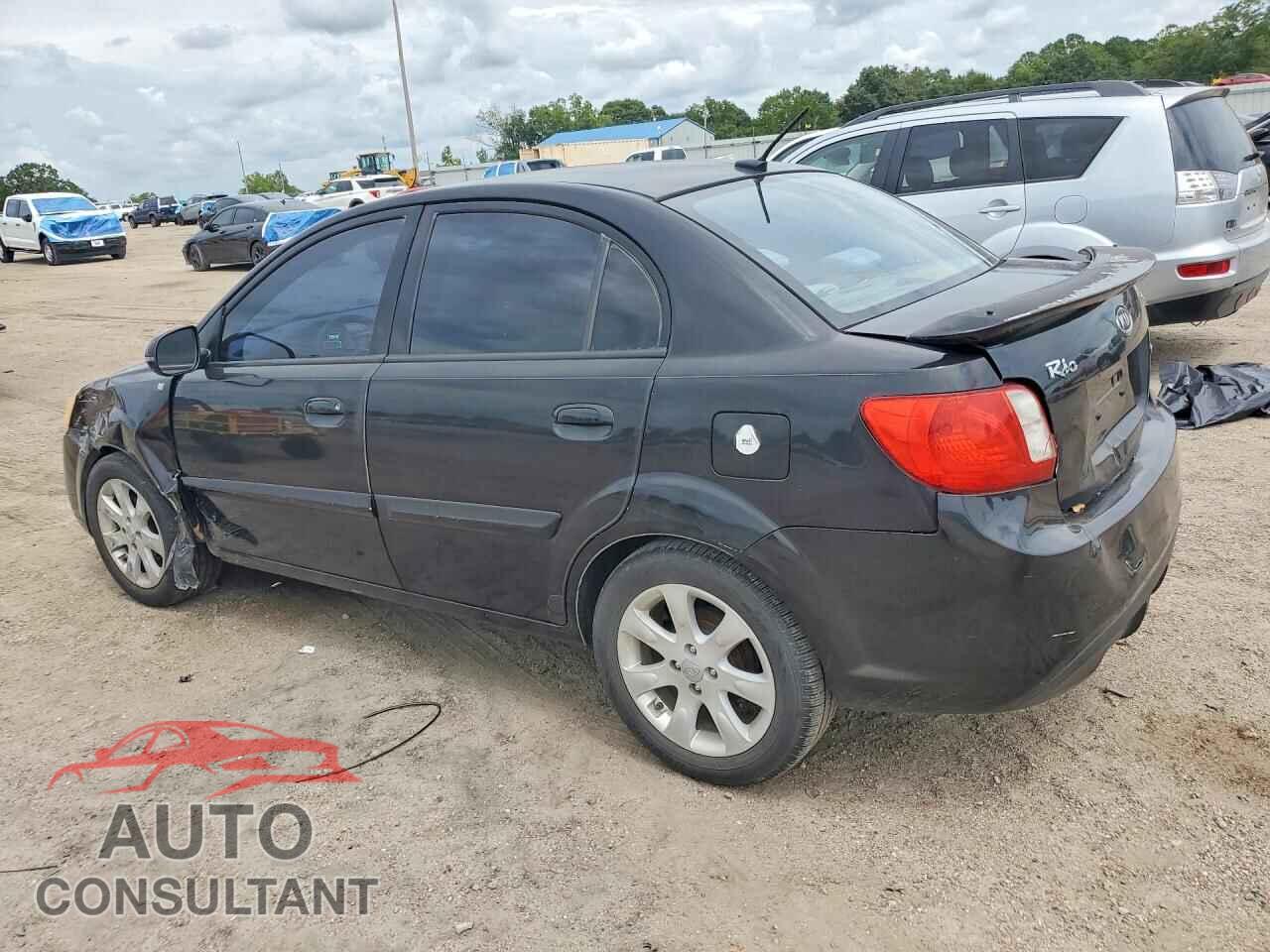 KIA RIO 2011 - KNADH4A35B6911982