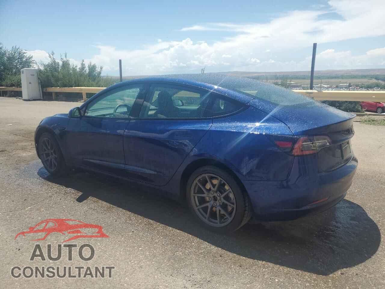 TESLA MODEL 3 2022 - 5YJ3E1EB8NF290835