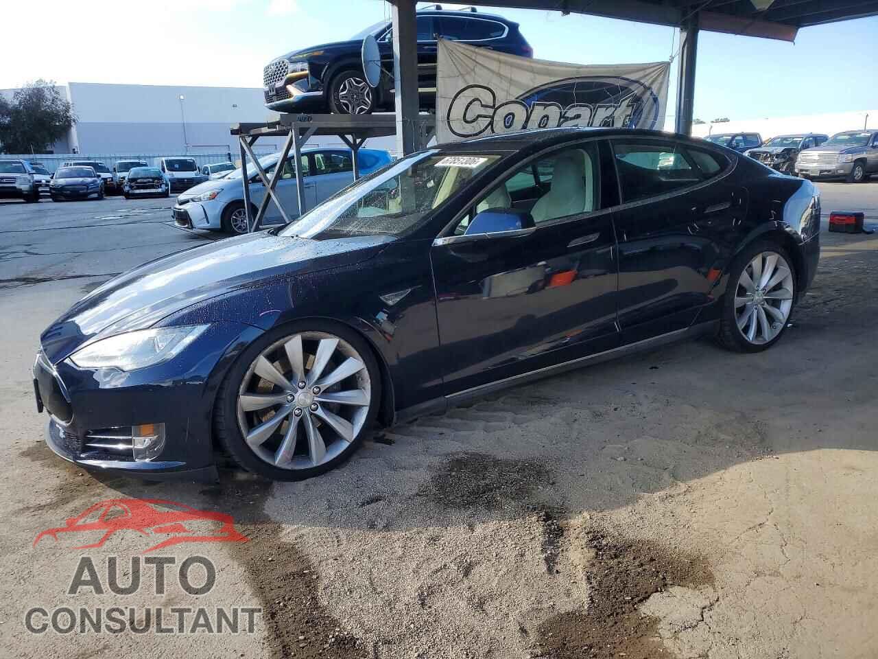 TESLA MODEL S 2013 - 5YJSA1CP7DFP07205