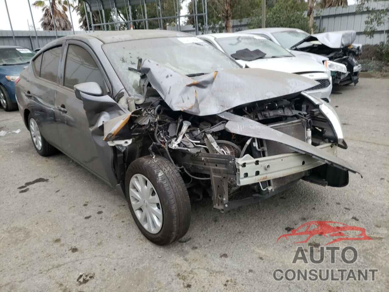 NISSAN VERSA 2017 - 3N1CN7AP5HL872291