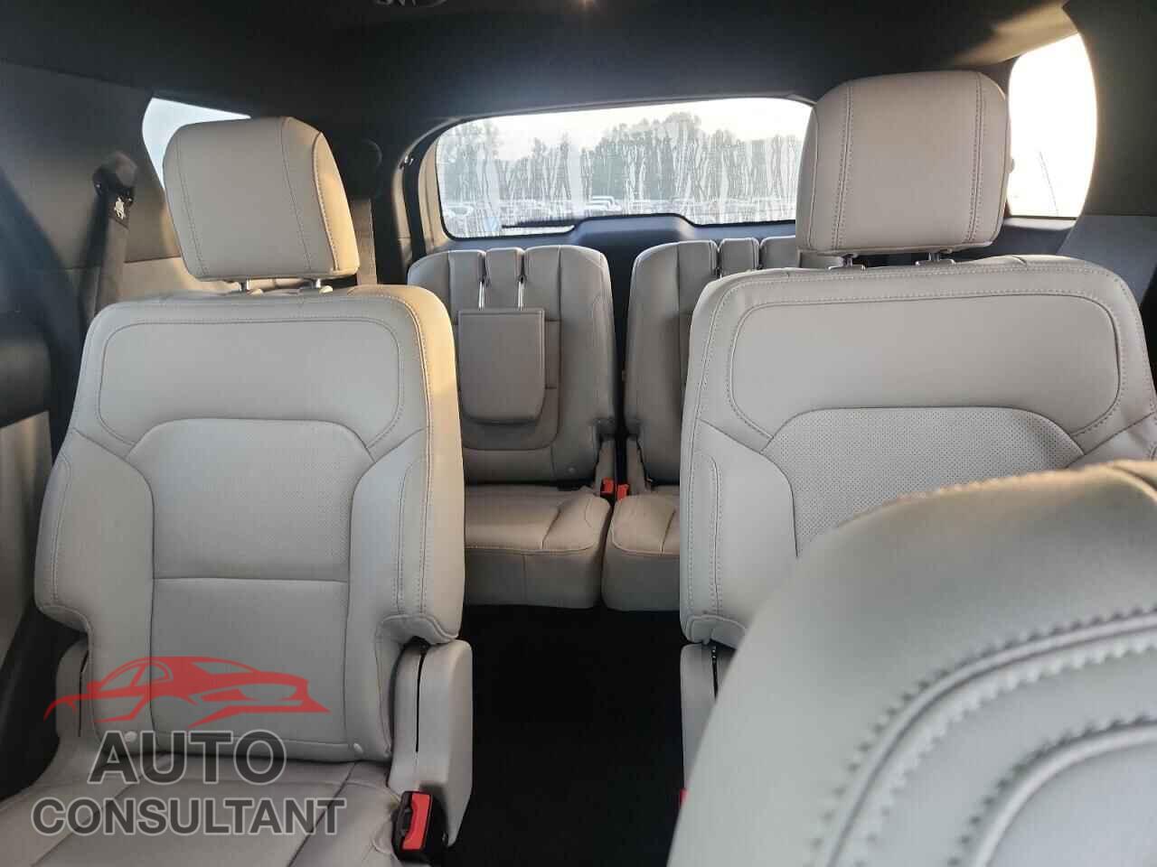 FORD EXPLORER 2018 - 1FM5K7F84JGB03710